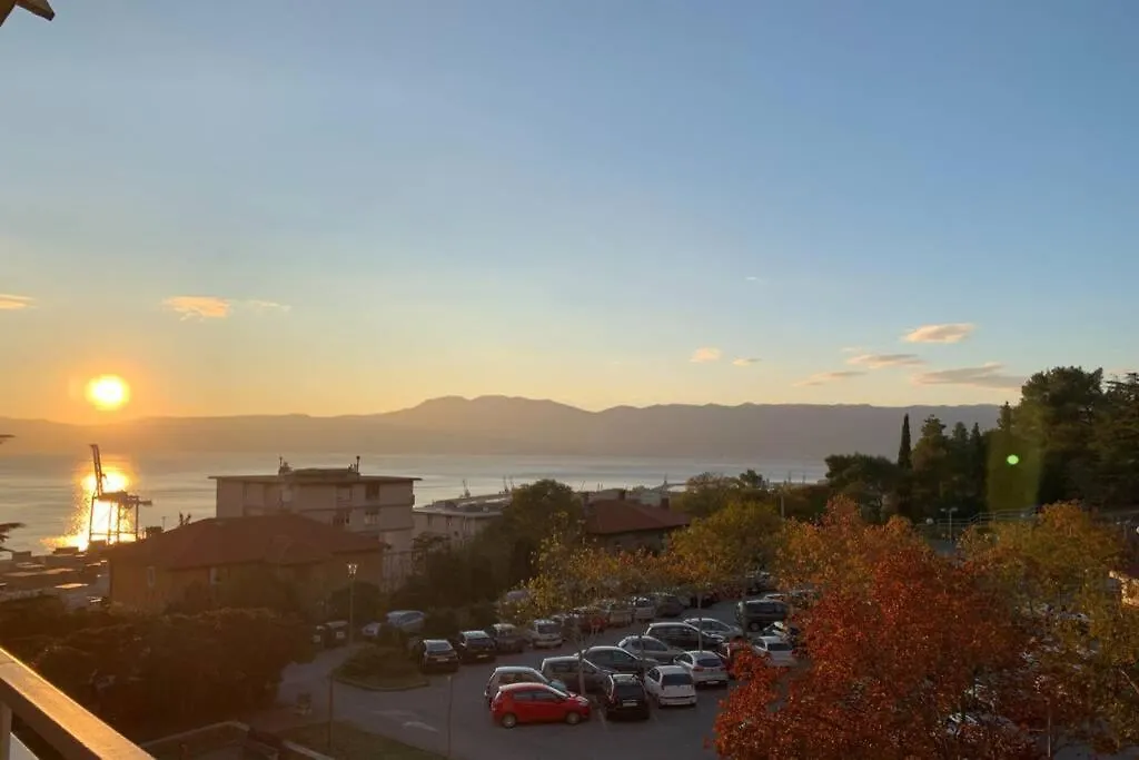 Apartment Mayami Rijeka Croaţia